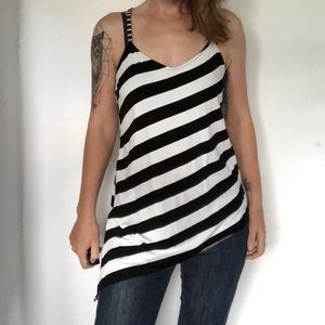 WHBM Angle Cut Chain Link Tank